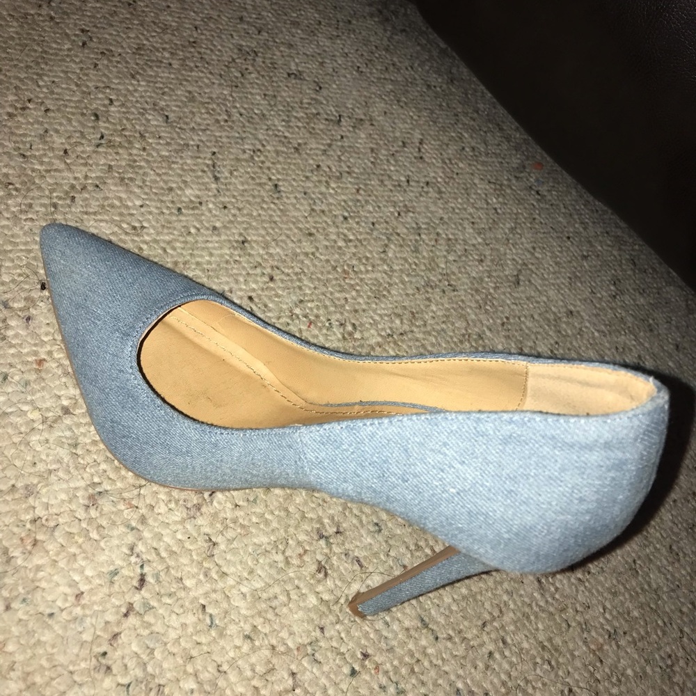 Pumps - Picture 3 of 6